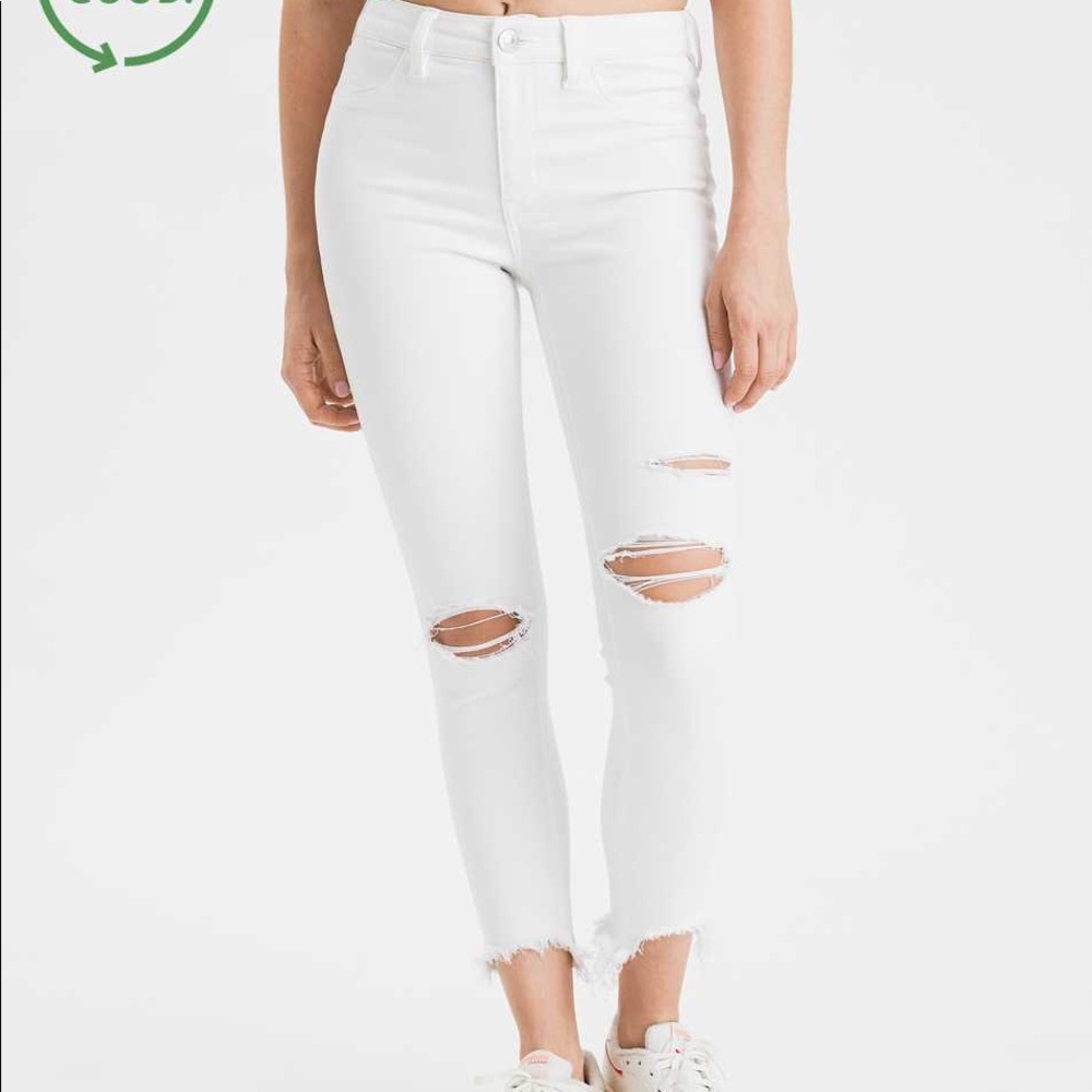 American Eagle white ripped stretchy jeans